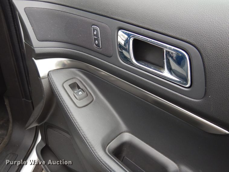 image for item DJ4457 2015 Ford Explorer Police Interceptor  SUV