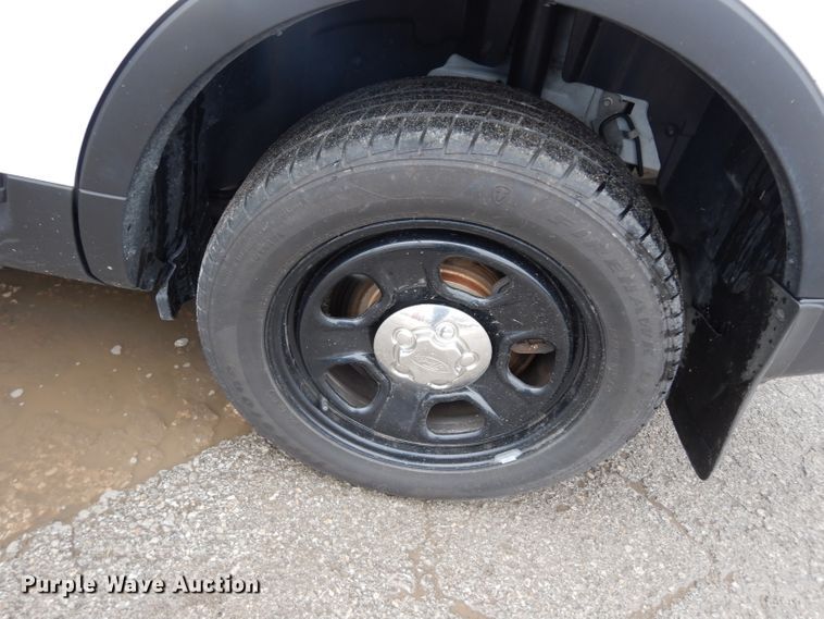 image for item DJ4457 2015 Ford Explorer Police Interceptor  SUV
