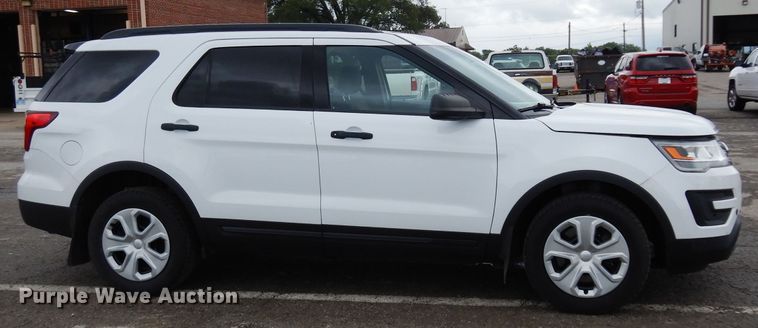 image for item DJ4458 2016 Ford Explorer Police Interceptor  SUV