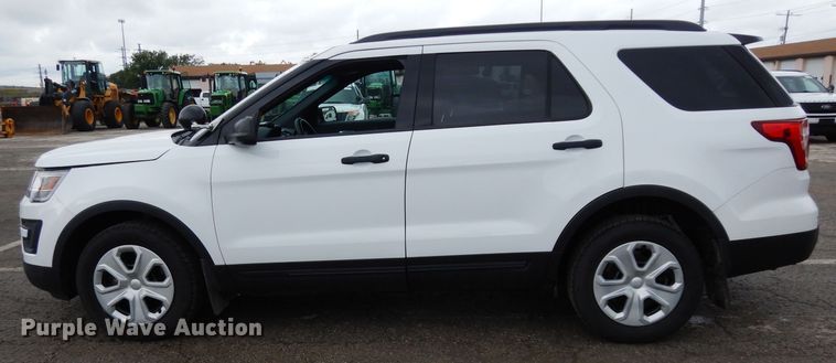 image for item DJ4458 2016 Ford Explorer Police Interceptor  SUV