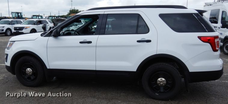 image for item DJ4459 2017 Ford Explorer Police Interceptor  SUV