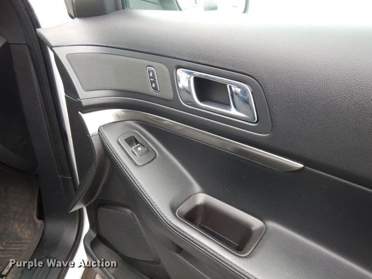 image for item DJ4459 2017 Ford Explorer Police Interceptor  SUV