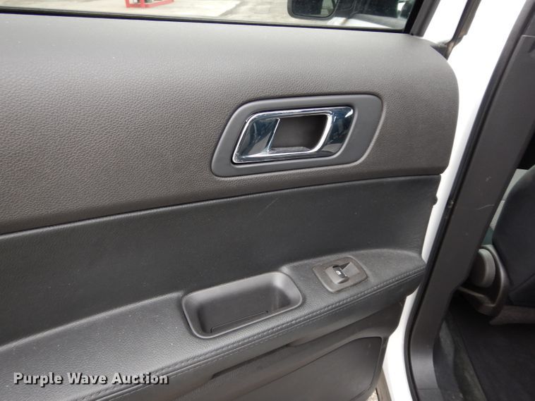 image for item DJ4460 2015 Ford Explorer Police Interceptor  SUV