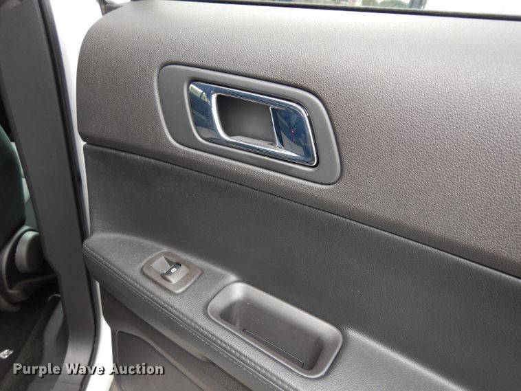 image for item DJ4460 2015 Ford Explorer Police Interceptor  SUV