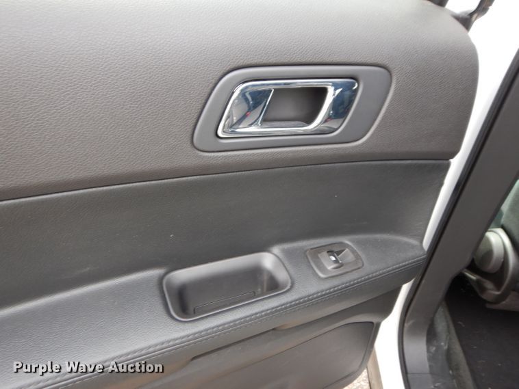 image for item DJ4461 2015 Ford Explorer Police Interceptor  SUV