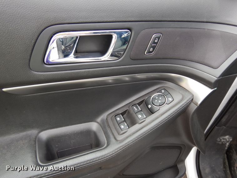 image for item DJ4461 2015 Ford Explorer Police Interceptor  SUV