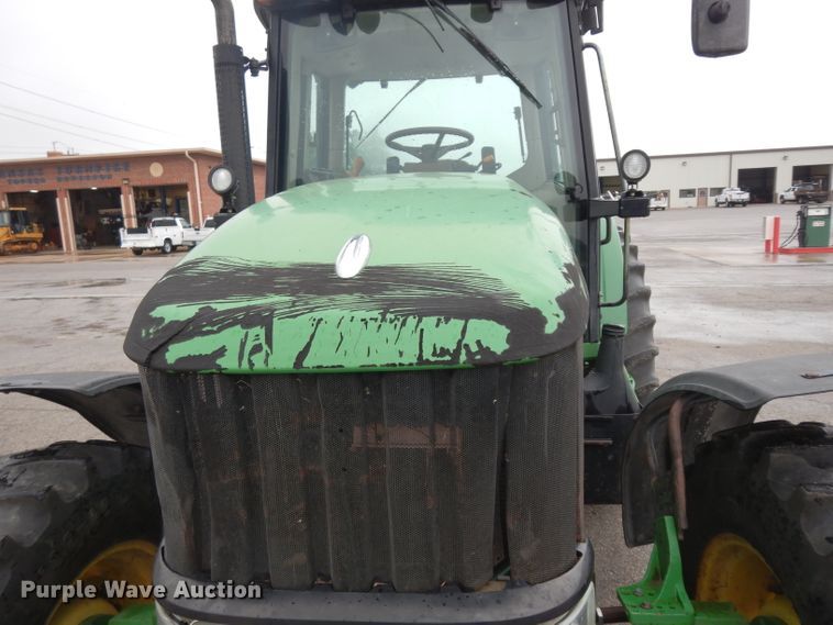 image for item DJ4466 John Deere 7220  MFWD tractor
