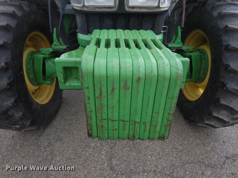 image for item DJ4466 John Deere 7220  MFWD tractor