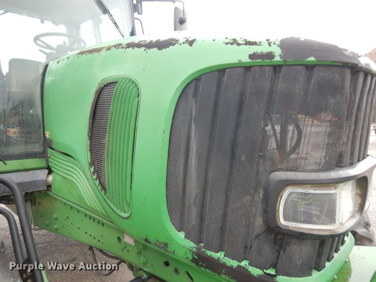 image for item DJ4466 John Deere 7220  MFWD tractor