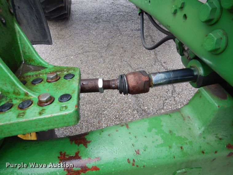 image for item DJ4466 John Deere 7220  MFWD tractor