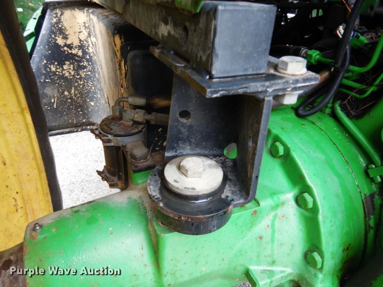 image for item DJ4466 John Deere 7220  MFWD tractor