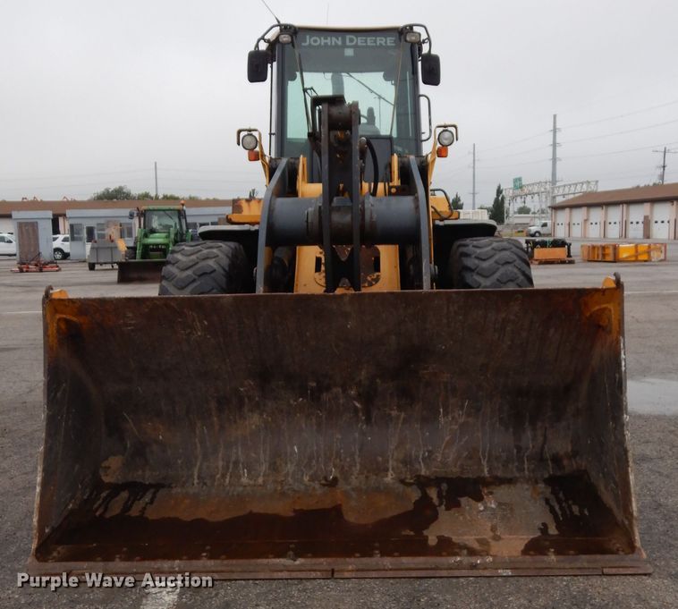 image for item DJ4467 2005 John Deere 624J  wheel loader