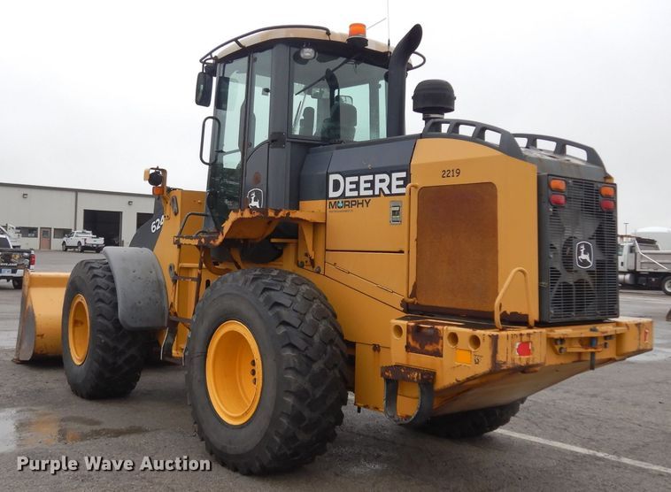 image for item DJ4467 2005 John Deere 624J  wheel loader