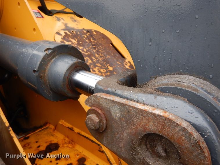 image for item DJ4467 2005 John Deere 624J  wheel loader