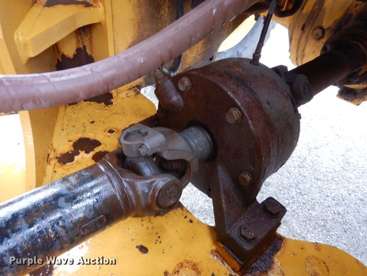 image for item DJ4467 2005 John Deere 624J  wheel loader