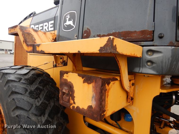 image for item DJ4467 2005 John Deere 624J  wheel loader