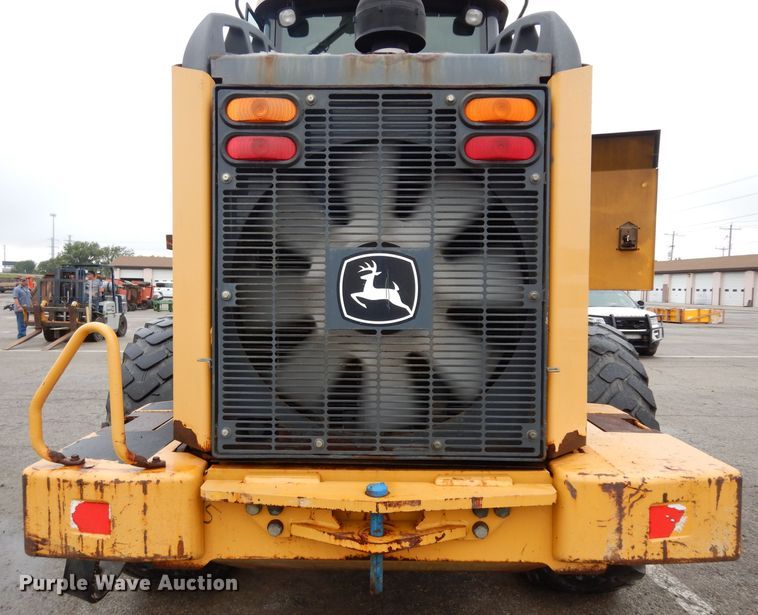 image for item DJ4467 2005 John Deere 624J  wheel loader