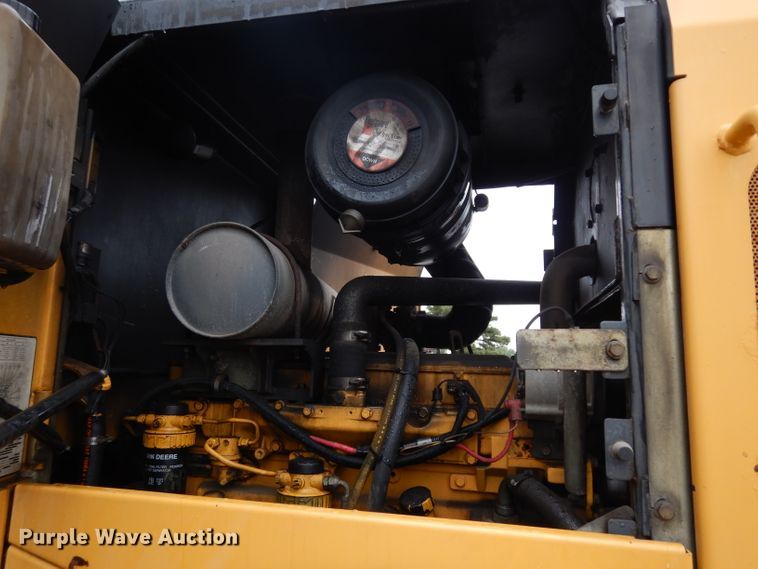 image for item DJ4467 2005 John Deere 624J  wheel loader