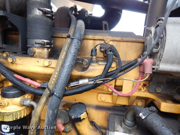 image for item DJ4467 2005 John Deere 624J  wheel loader