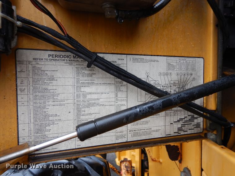 image for item DJ4467 2005 John Deere 624J  wheel loader