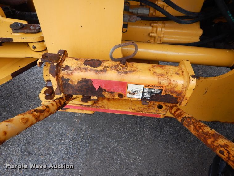 image for item DJ4467 2005 John Deere 624J  wheel loader