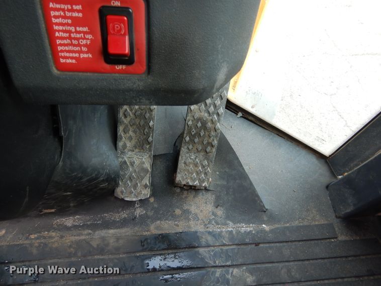 image for item DJ4467 2005 John Deere 624J  wheel loader