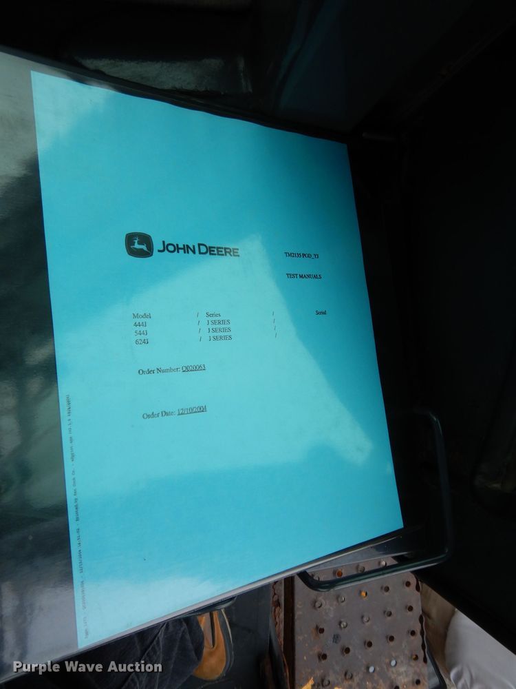 image for item DJ4467 2005 John Deere 624J  wheel loader