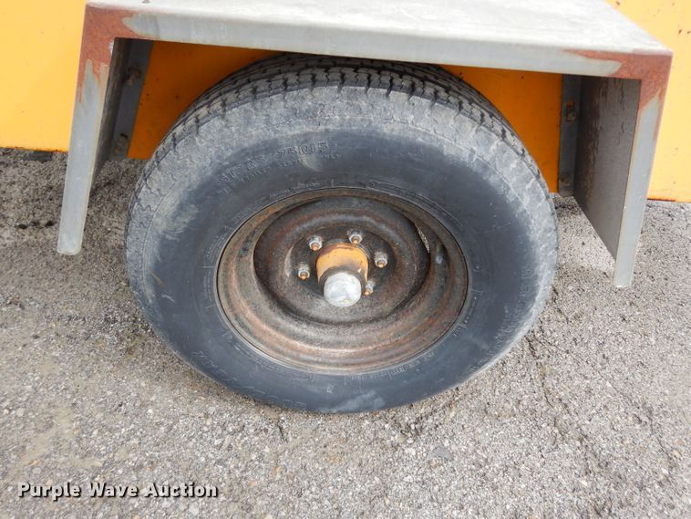 image for item DJ4472 1988 Leroy Dresser 185  air compressor