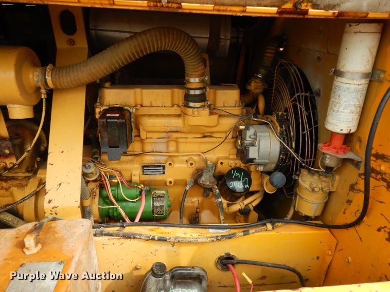 image for item DJ4472 1988 Leroy Dresser 185  air compressor