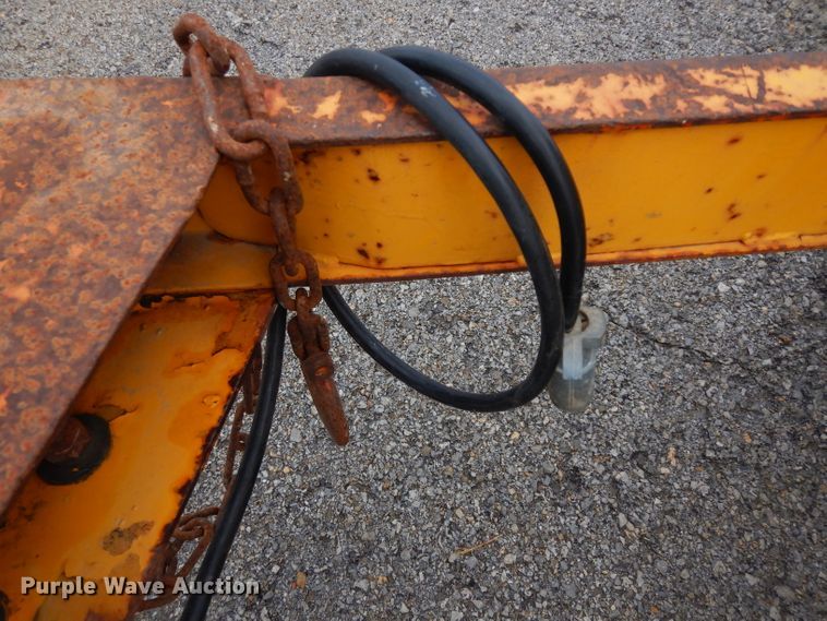 image for item DJ4472 1988 Leroy Dresser 185  air compressor