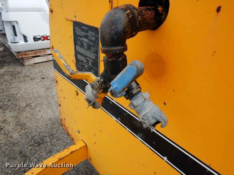 image for item DJ4472 1988 Leroy Dresser 185  air compressor