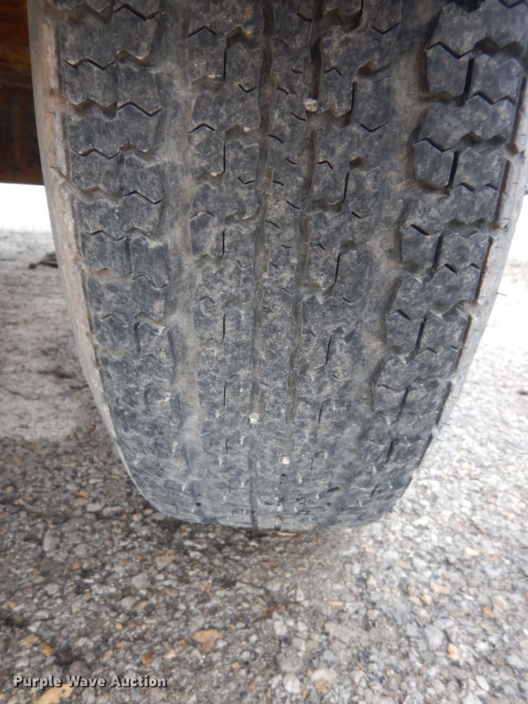 image for item DJ4472 1988 Leroy Dresser 185  air compressor