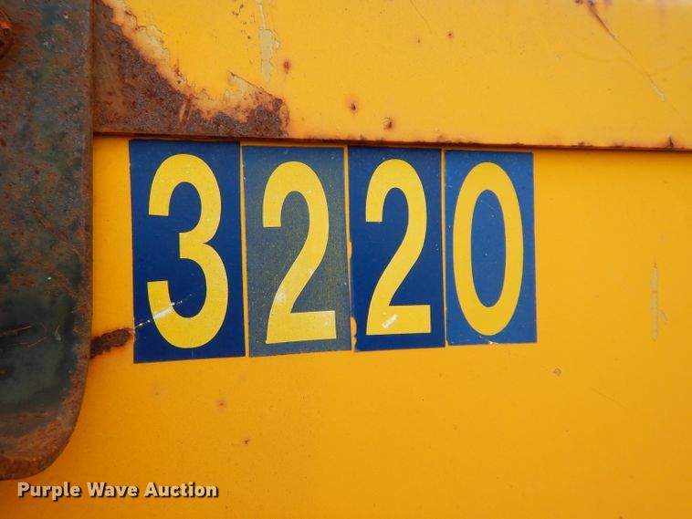 image for item DJ4472 1988 Leroy Dresser 185  air compressor