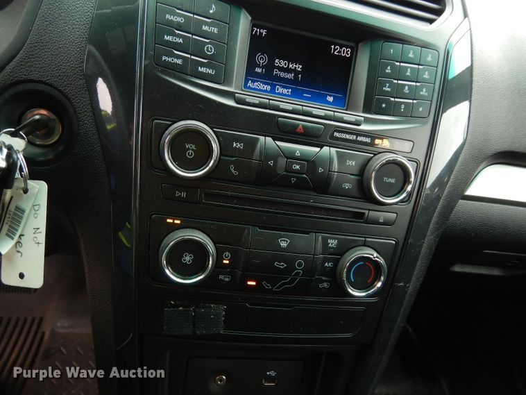 image for item DJ4478 2016 Ford Explorer Police Interceptor  SUV