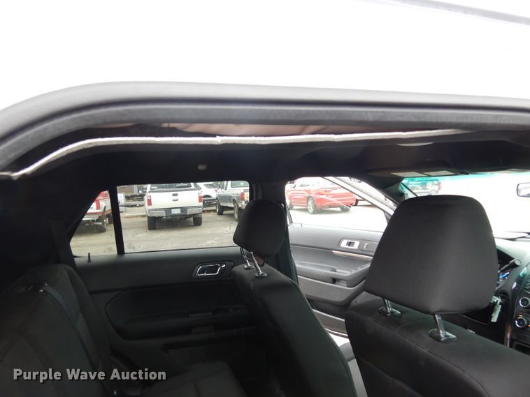 image for item DJ4478 2016 Ford Explorer Police Interceptor  SUV