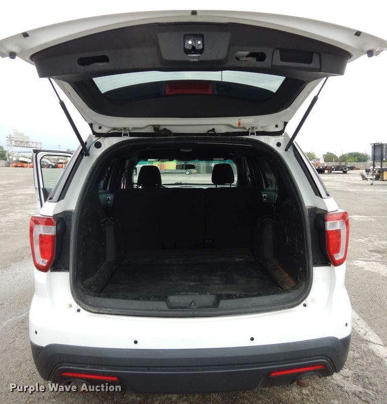 image for item DJ4478 2016 Ford Explorer Police Interceptor  SUV