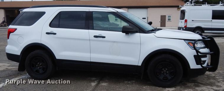 image for item DJ4479 2017 Ford Explorer Police Interceptor  SUV