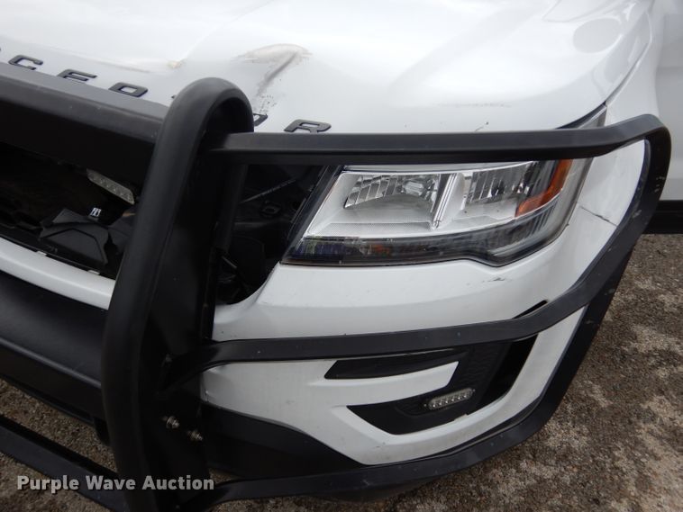 image for item DJ4479 2017 Ford Explorer Police Interceptor  SUV