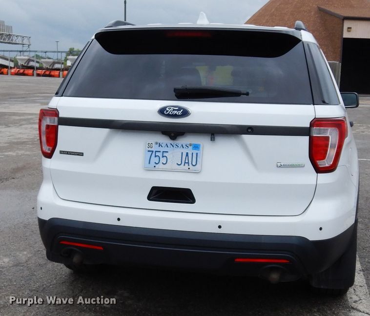 image for item DJ4480 2016 Ford Explorer Police Interceptor  SUV