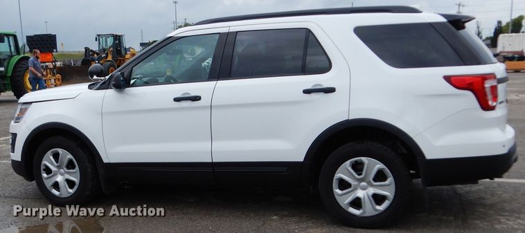 image for item DJ4480 2016 Ford Explorer Police Interceptor  SUV
