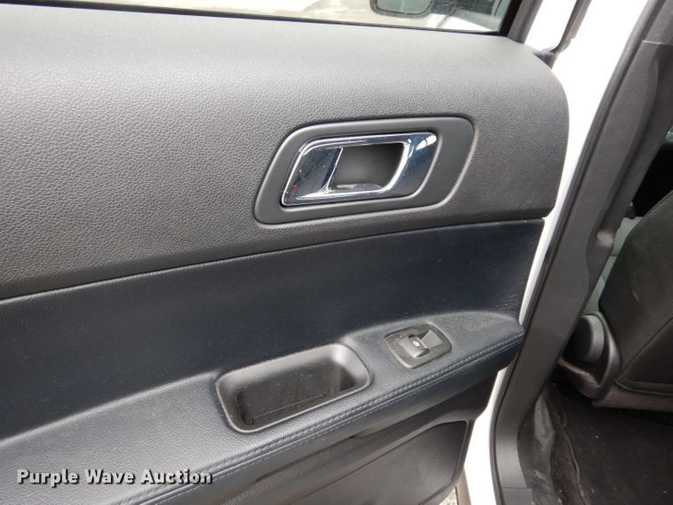 image for item DJ4480 2016 Ford Explorer Police Interceptor  SUV