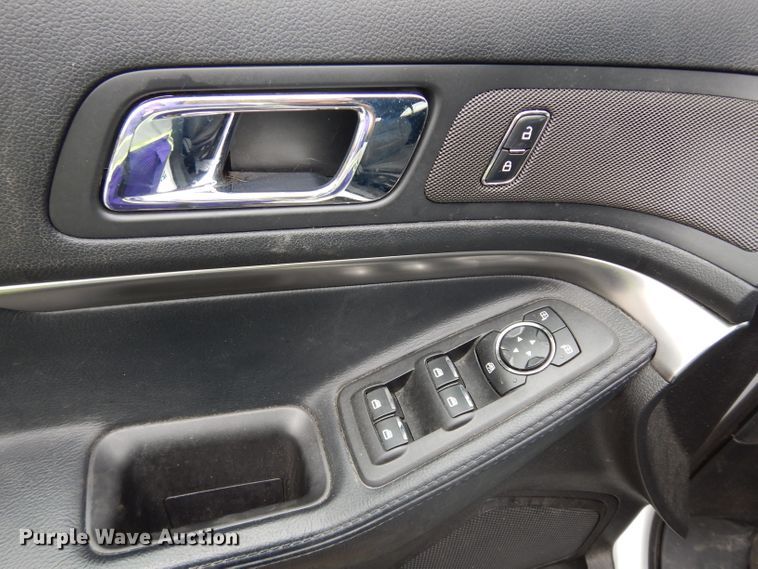 image for item DJ4480 2016 Ford Explorer Police Interceptor  SUV