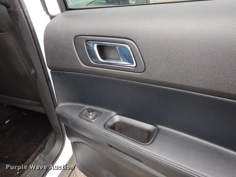 image for item DJ4480 2016 Ford Explorer Police Interceptor  SUV