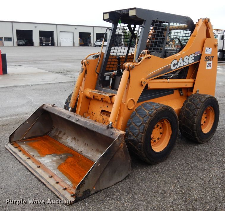 image for item DJ4481 2003 Case 85XT  skid steer loader