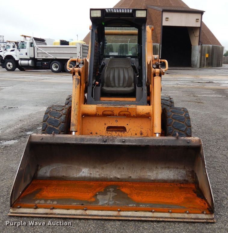 image for item DJ4481 2003 Case 85XT  skid steer loader