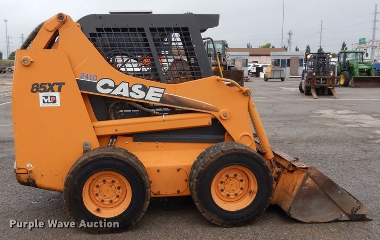 image for item DJ4481 2003 Case 85XT  skid steer loader