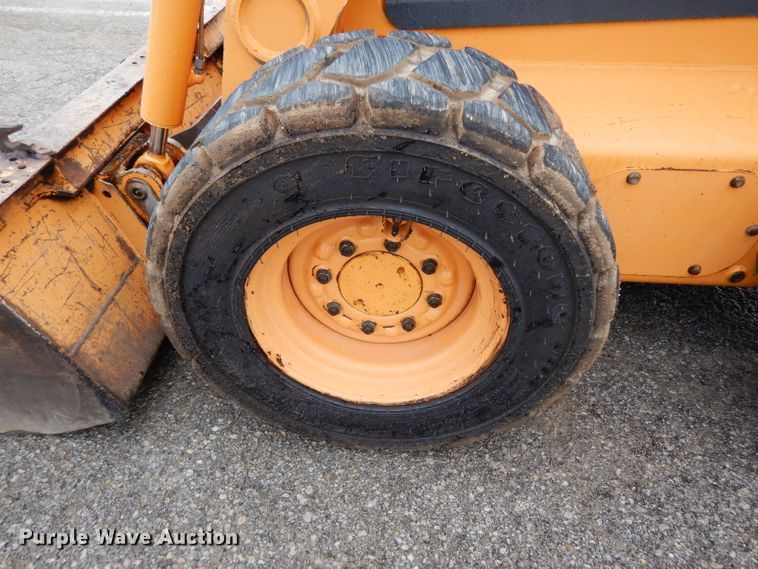 image for item DJ4481 2003 Case 85XT  skid steer loader