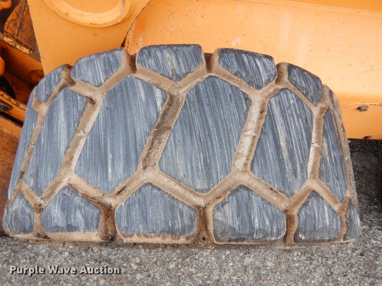 image for item DJ4481 2003 Case 85XT  skid steer loader