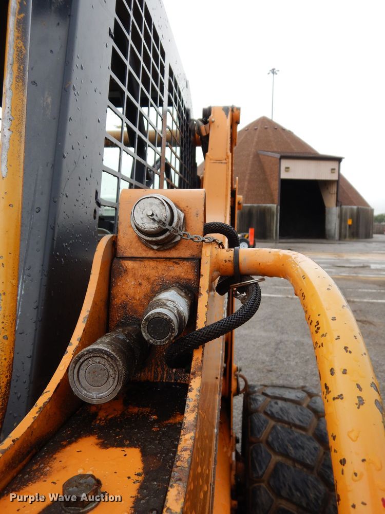 image for item DJ4481 2003 Case 85XT  skid steer loader