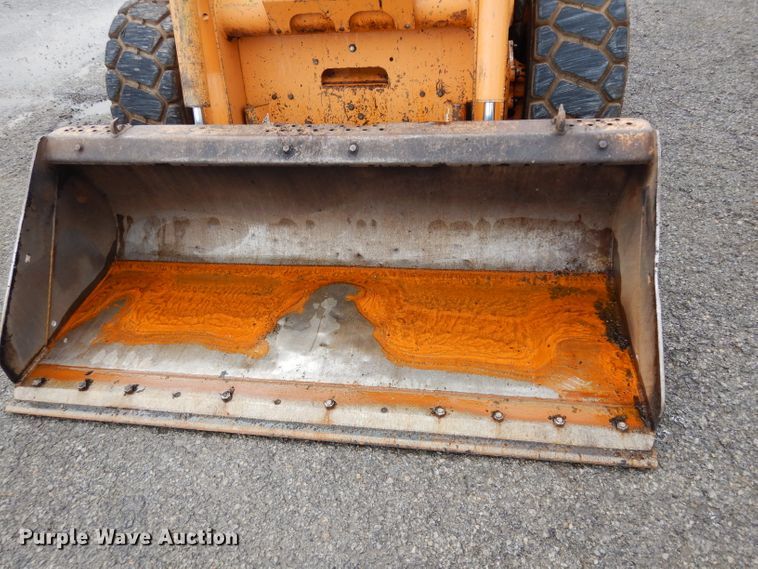 image for item DJ4481 2003 Case 85XT  skid steer loader